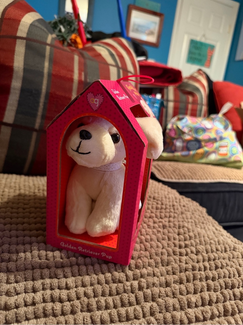 NIB Our Generation Posable Golden Retriever Pup